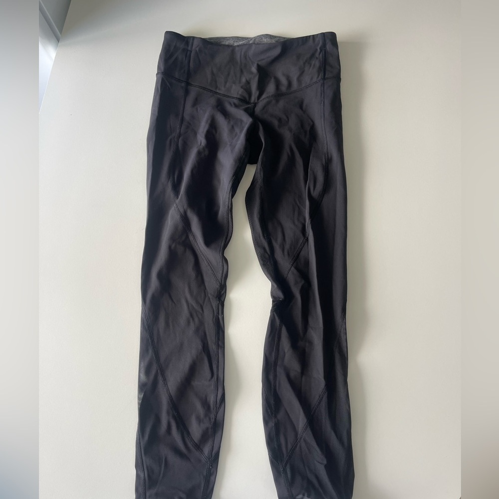 Lululemon black leggings